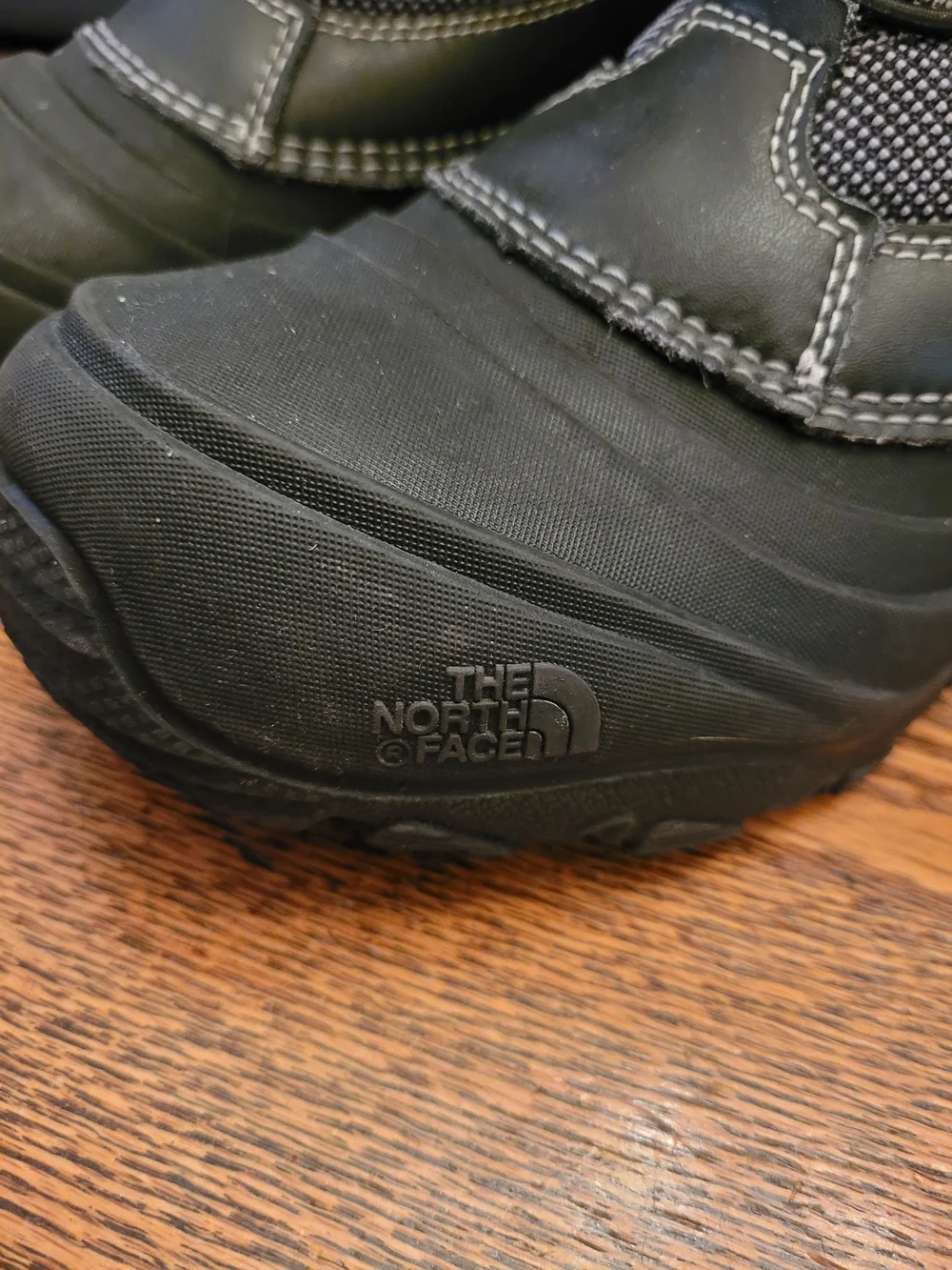 The North Face Kids Black Winter Snow Boots Alpenglow IV Size 6